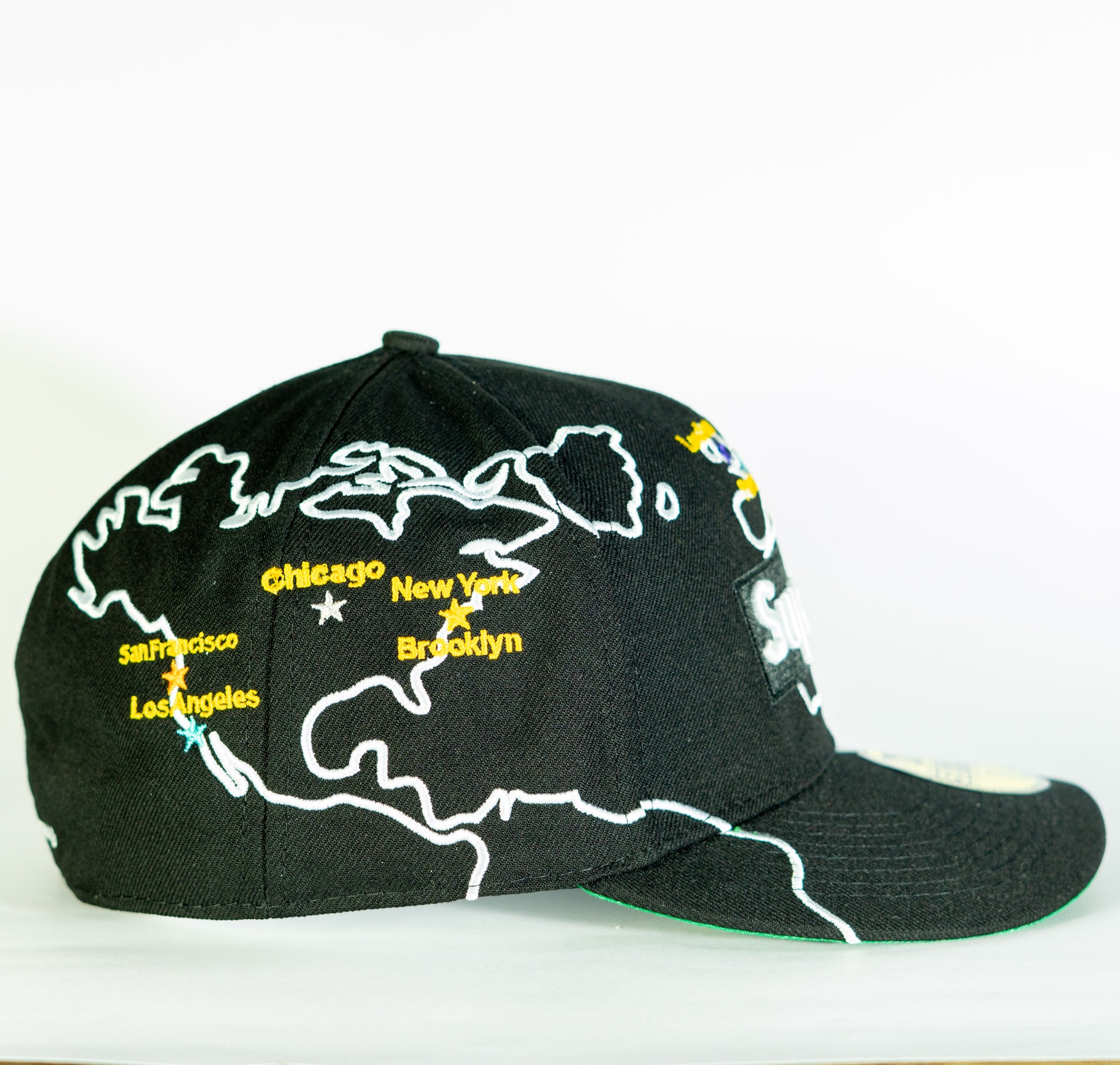 Supreme Worldwide Box Logo New Era Negra