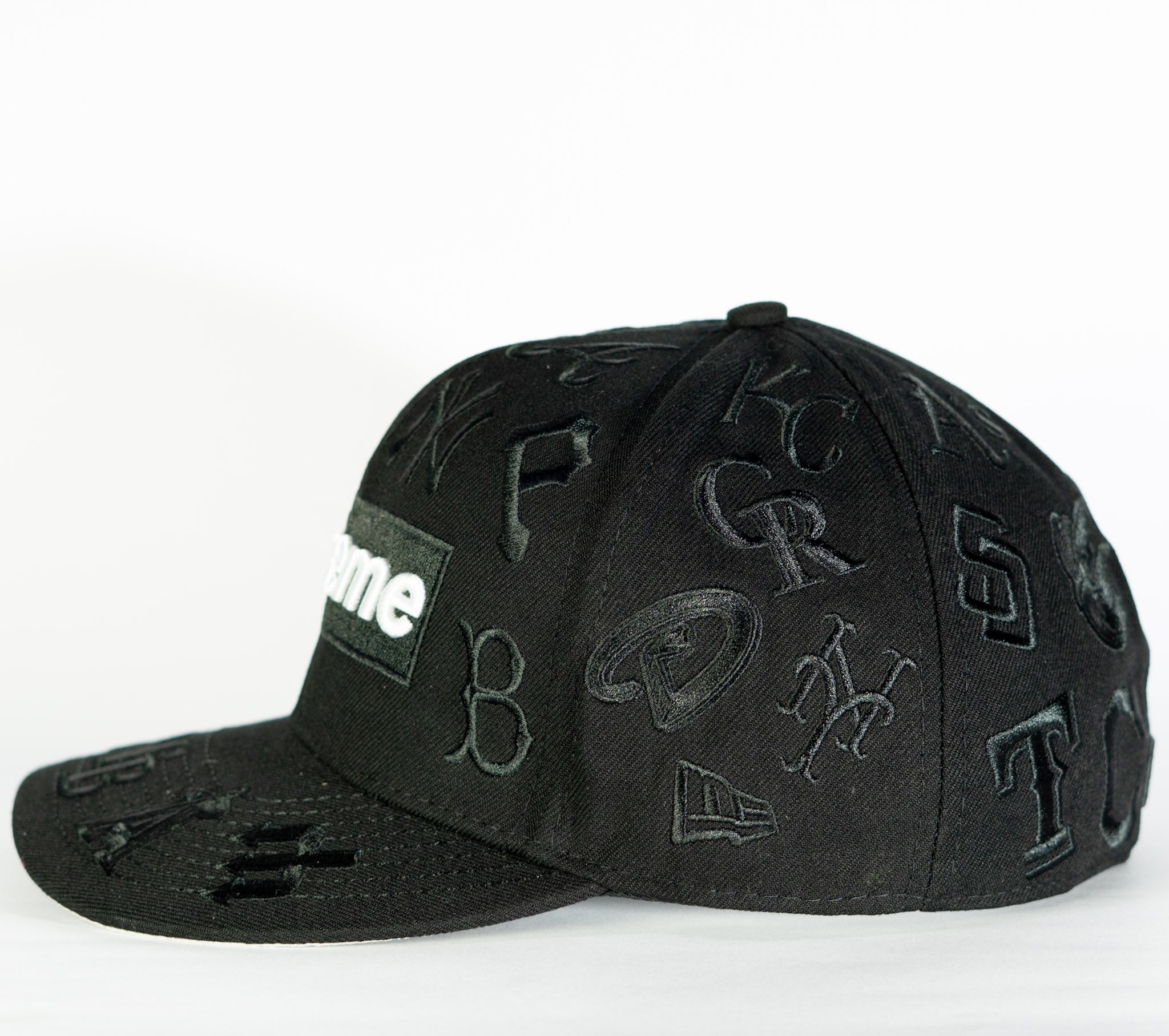 Supreme x New Era All Over Black